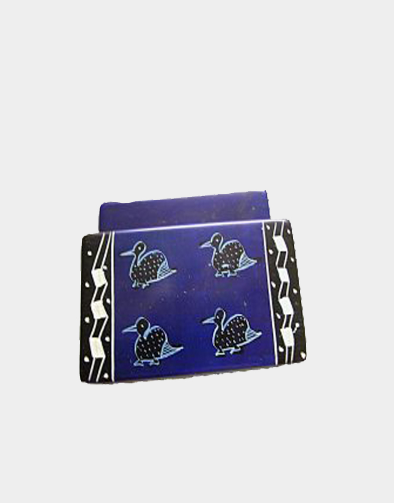 This soapstone business card holder is made in Kenya, Africa, decorated with a four ducks design in red and blue. Shop with free shipping at Craft Montaz.