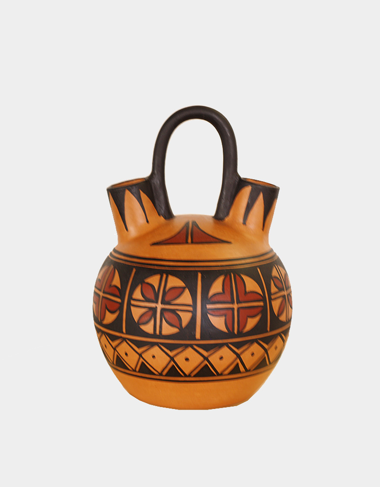 Mexican wedding vases are famous for its shape, design, lively color and the quality of material. The local artisans handcraft these wedding vases. Free shipping!
