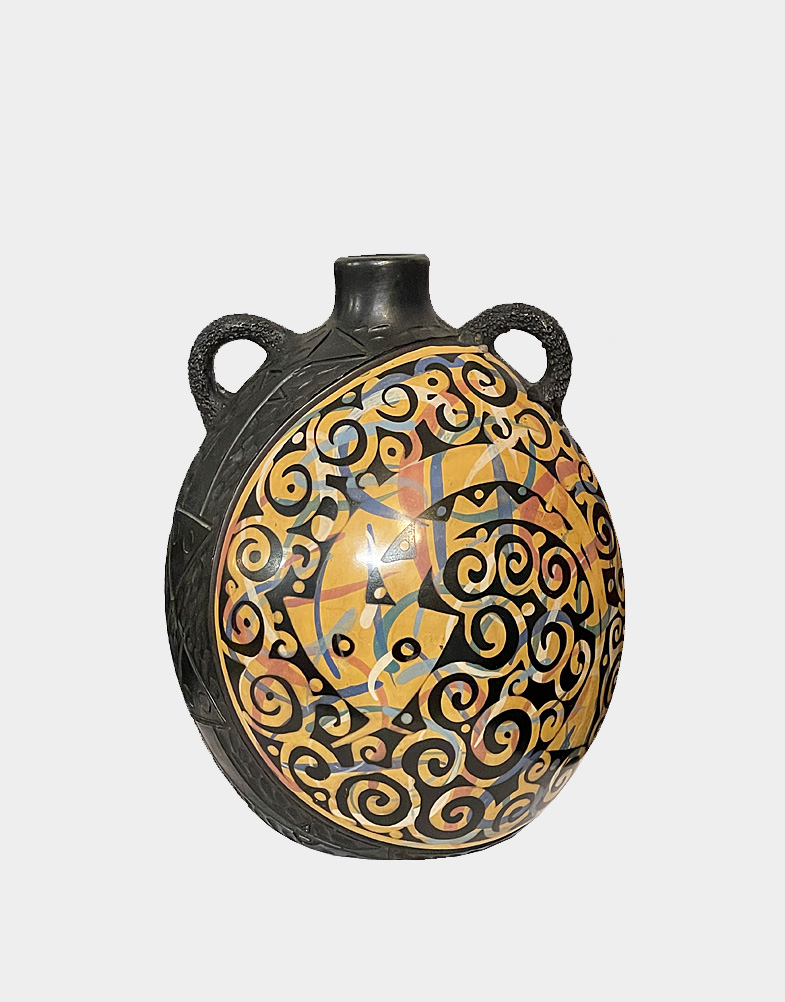 This special Chulucanas pottery is made in Chulucanas town in Peru, signed by the artist Rogger Crisanto. Dual design on two sides. Free shipping at Craft Montaz.