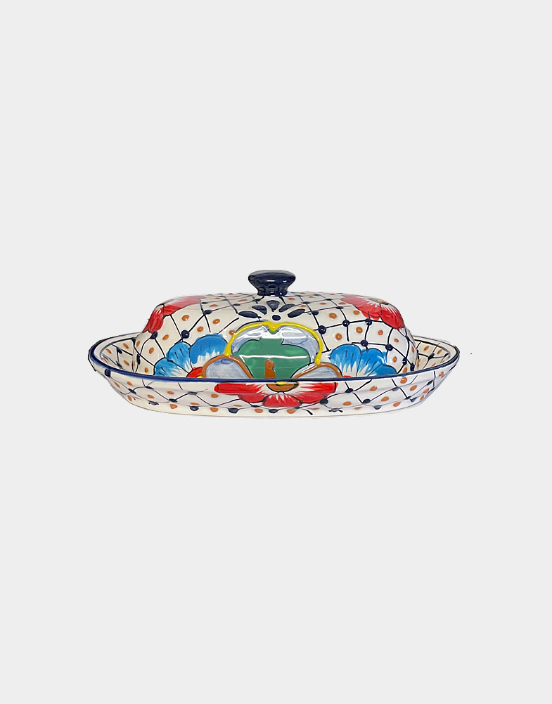 This authentic Mexican pottery is crafted and hand-painted by artisans using traditional pottery techniques. Each piece is highly textured and unique. Craft Montaz